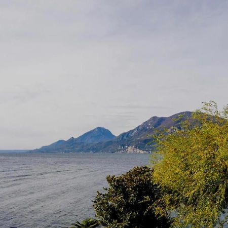 Assenza Lake Front Sweet Apartment Brenzone sul Garda Bagian luar foto