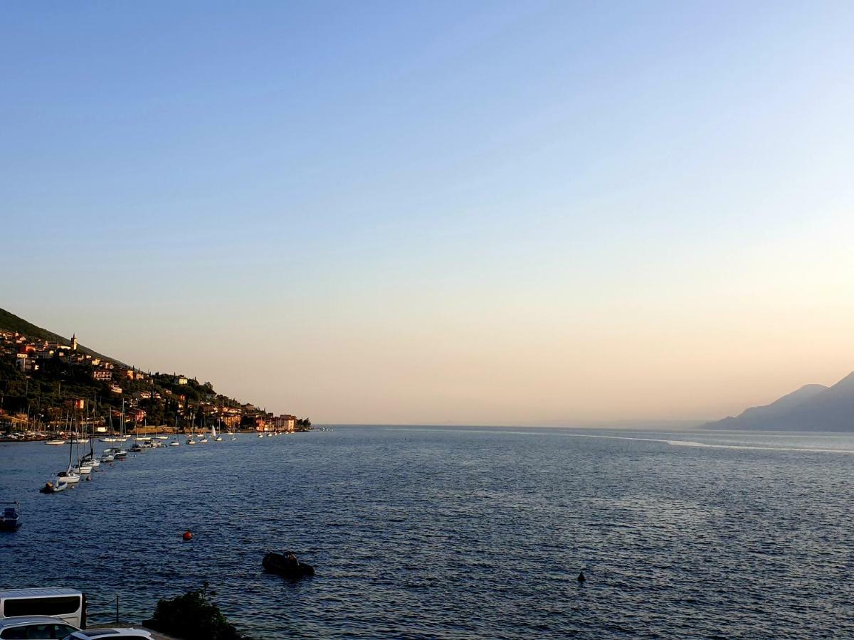 Assenza Lake Front Sweet Apartment Brenzone sul Garda Bagian luar foto